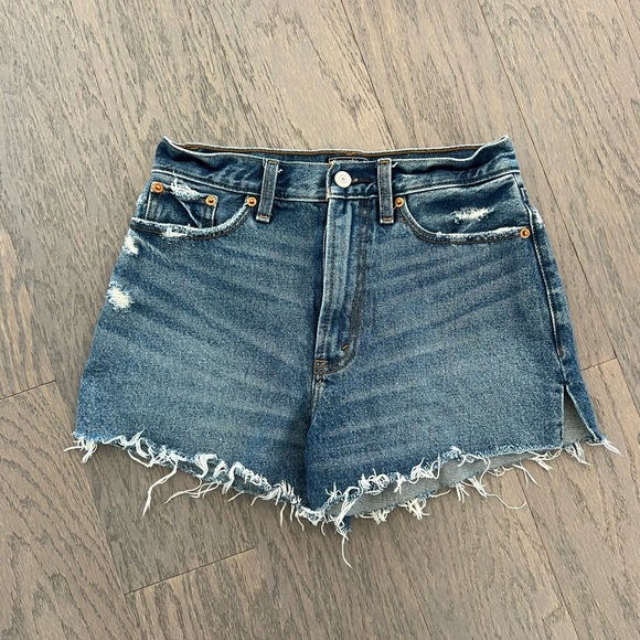 High waisted Abercrombie Shorts XS - Picture 1 of 3